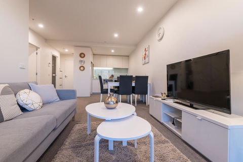 Guest House In Melbourne - Holiday Sunshine Coast 4