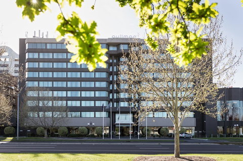 Pullman Melbourne Albert Park - Sunshine Coast Tourism 28