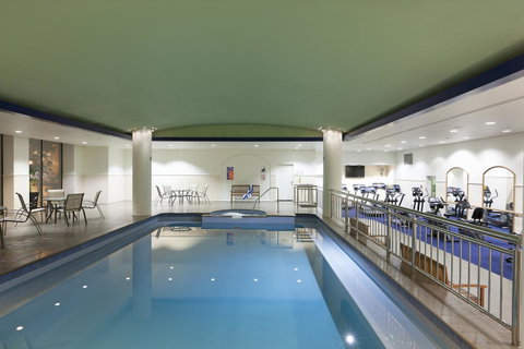Pullman Melbourne Albert Park - Sunshine Coast Tourism 3