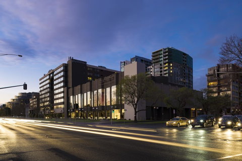 Pullman Melbourne Albert Park - Sunshine Coast Tourism 0