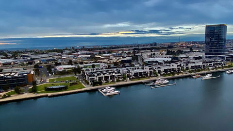 JC Waterfront Apartments On Collins - Holiday Sunshine Coast 8