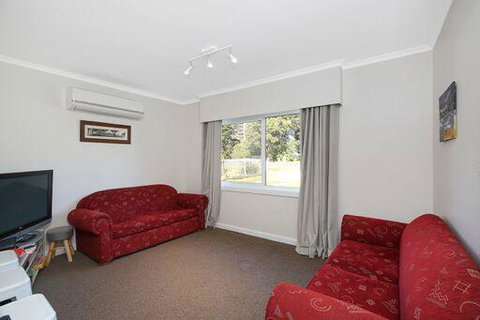 The Hill House - Sunshine Coast Tourism 1