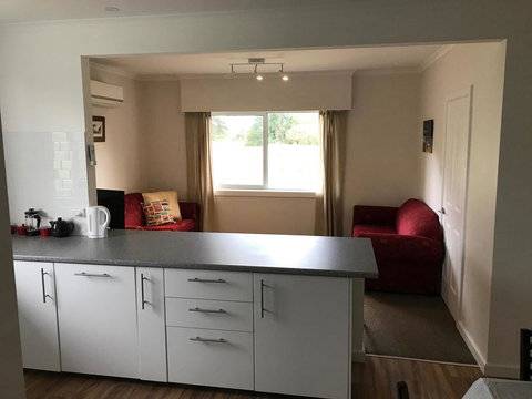 The Hill House - Sunshine Coast Tourism 4