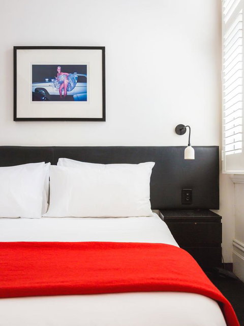 Middle Park Hotel - Sunshine Coast Tourism 4