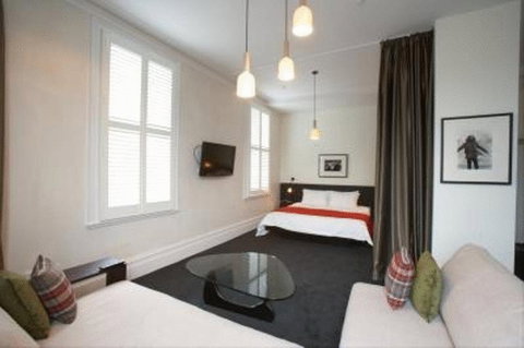 Middle Park Hotel - Sunshine Coast Tourism 23