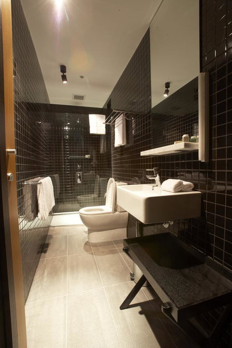 Middle Park Hotel - Sunshine Coast Tourism 12