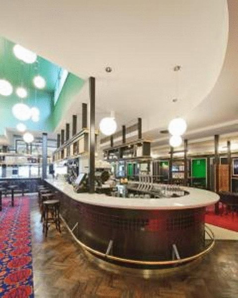 Middle Park Hotel - Sunshine Coast Tourism 11