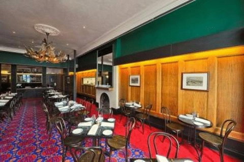 Middle Park Hotel - Sunshine Coast Tourism 19