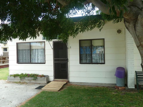 Beachcomber Holiday Units - Sunshine Coast Tourism 26