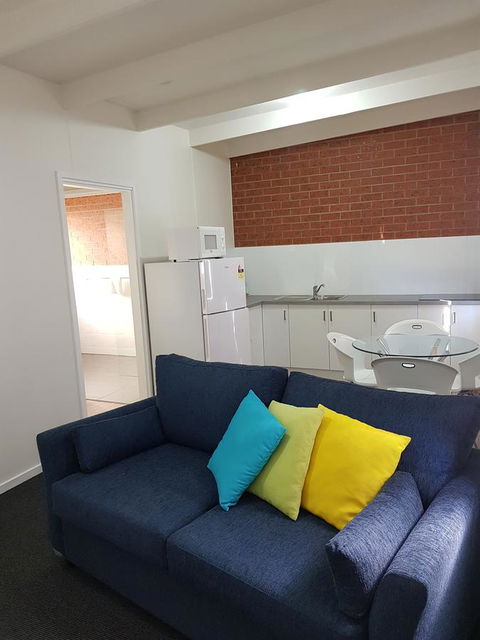 Beachcomber Holiday Units - Sunshine Coast Tourism 13