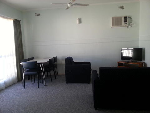 Beachcomber Holiday Units - Sunshine Coast Tourism 36