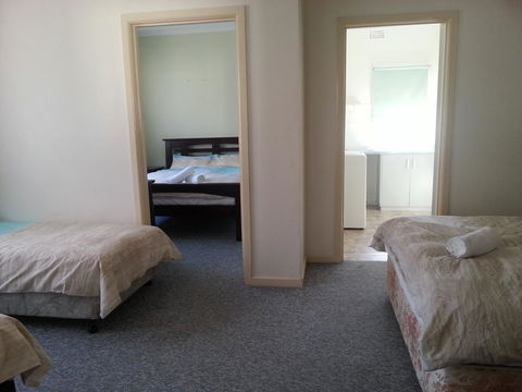 Beachcomber Holiday Units - Sunshine Coast Tourism 35