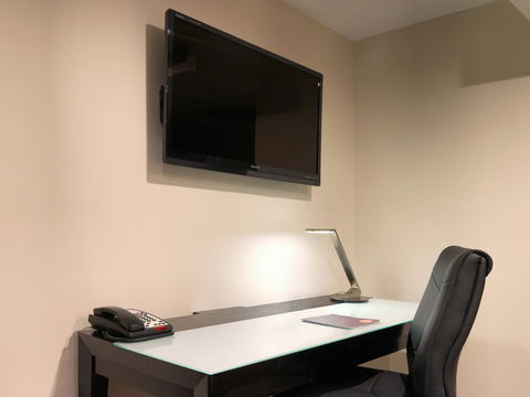 Hotel Grand Chancellor Melbourne - Holiday Sunshine Coast 21