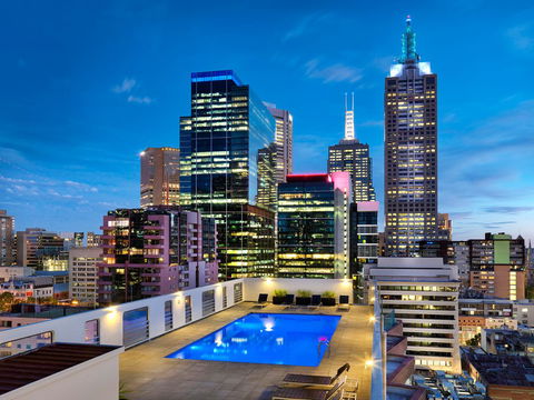 Hotel Grand Chancellor Melbourne - Holiday Sunshine Coast 0