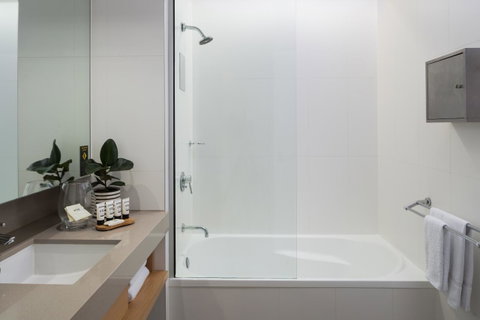 Atura Dandenong - Sunshine Coast Tourism 9