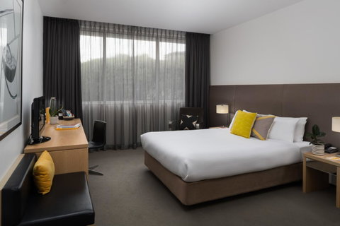 Atura Dandenong - Sunshine Coast Tourism 1