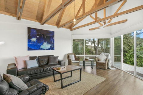 47 Baker Street - Sunshine Coast Tourism 10