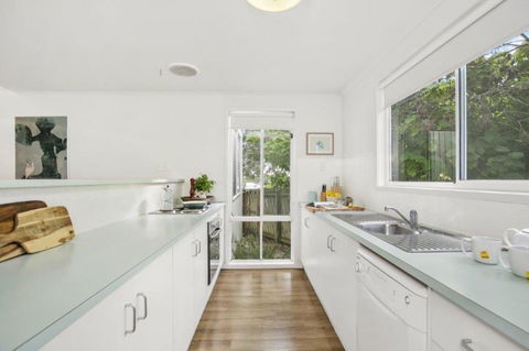 47 Baker Street - Sunshine Coast Tourism 16