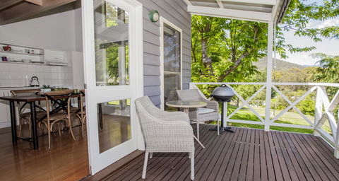 Abbys Cottages Bright - Holiday Sunshine Coast 0