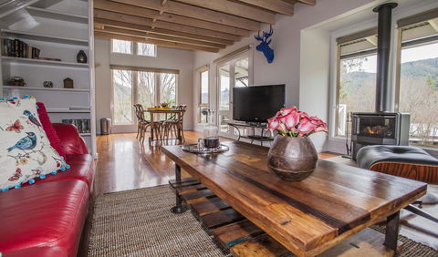 Abbys Cottages Bright - Holiday Sunshine Coast 15