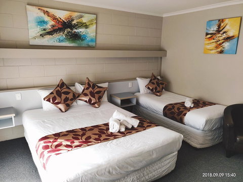 Coachman Motel And Holiday Units - Holiday Sunshine Coast 10