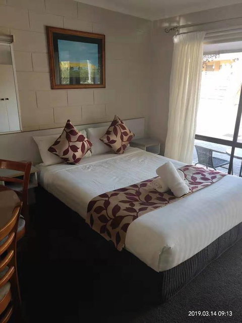 Coachman Motel And Holiday Units - Holiday Sunshine Coast 39