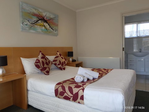 Coachman Motel And Holiday Units - Holiday Sunshine Coast 5