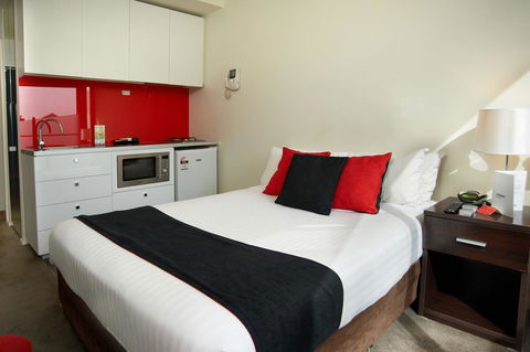 City Edge On Elizabeth Apartment Hotel - Sunshine Coast Tourism 5