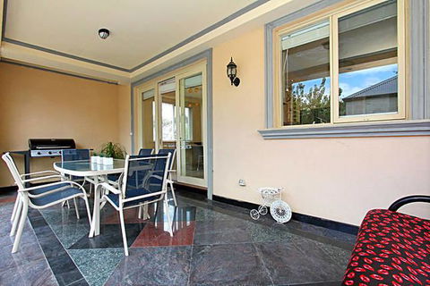 ABC Accommodation - Rosebud - Sunshine Coast Tourism 12