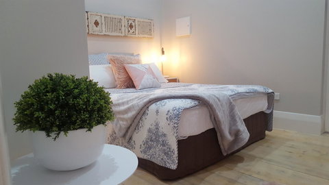 Boutique Heritage Studios On Ryrie Geelong CBD Opposite Hospital - Sunshine Coast Tourism 5