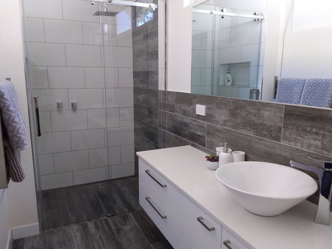 Boutique Heritage Studios On Ryrie Geelong CBD Opposite Hospital - Sunshine Coast Tourism 14