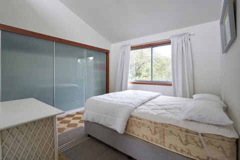 Beautiful, Cosy And Quiet - Holiday Sunshine Coast 12