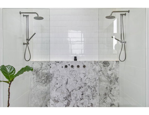 Ultimate Luxury Penthouse From The Block - Holiday Sunshine Coast 5