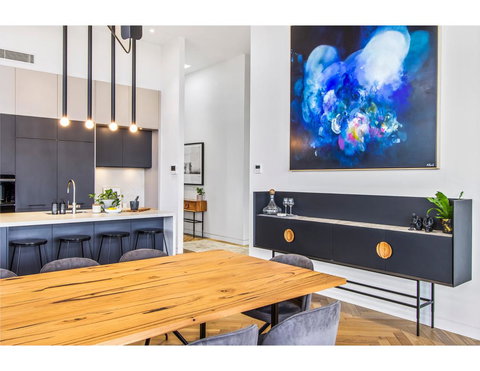 Ultimate Luxury Penthouse From The Block - Holiday Sunshine Coast 20