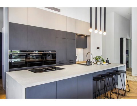 Ultimate Luxury Penthouse From The Block - Holiday Sunshine Coast 18