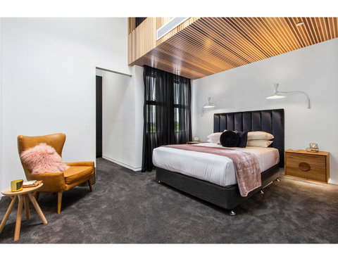 Ultimate Luxury Penthouse From The Block - Holiday Sunshine Coast 1