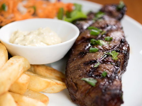 Gipsy Point Lodge & Cottages - Sunshine Coast Tourism 15