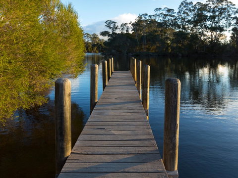 Gipsy Point Lodge & Cottages - Sunshine Coast Tourism 23