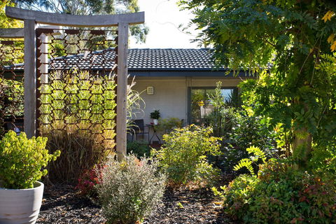East Street Daylesford - Sunshine Coast Tourism 14