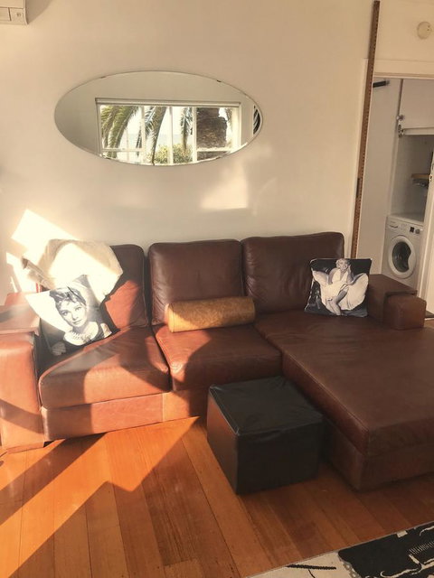 Beach Front Beauty - Sunshine Coast Tourism 13