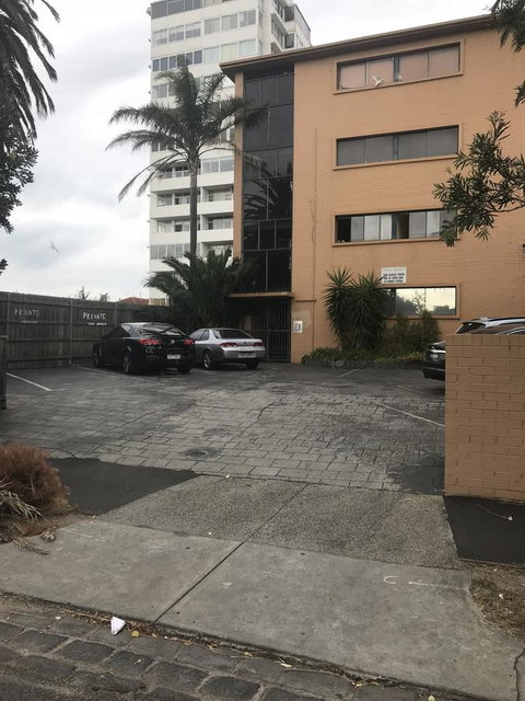 Beach Front Beauty - Sunshine Coast Tourism 31