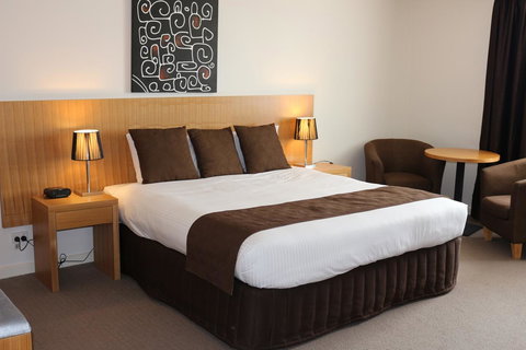 Bairnsdale International - Holiday Sunshine Coast 31