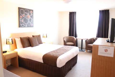 Bairnsdale International - Holiday Sunshine Coast 3