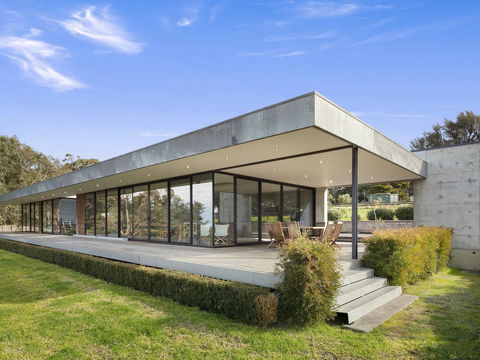 Cypress Hill - Sunshine Coast Tourism 0