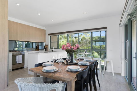 7 & 8 Monte Vista Sorrento - Sunshine Coast Tourism 2