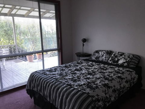 Eagle Bay Views - Sunshine Coast Tourism 14