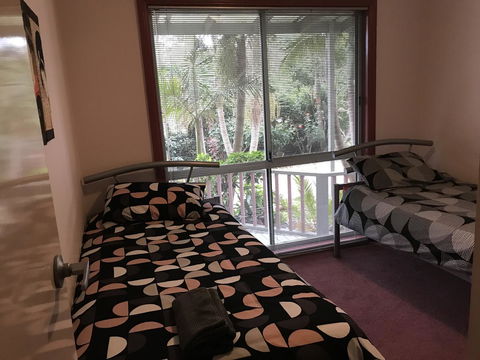 Eagle Bay Views - Sunshine Coast Tourism 1