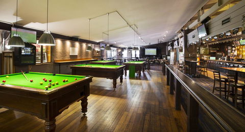 Burvale Hotel - Sunshine Coast Tourism 19