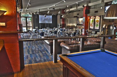 Burvale Hotel - Sunshine Coast Tourism 25