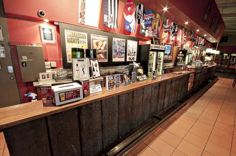 Burvale Hotel - Sunshine Coast Tourism 23